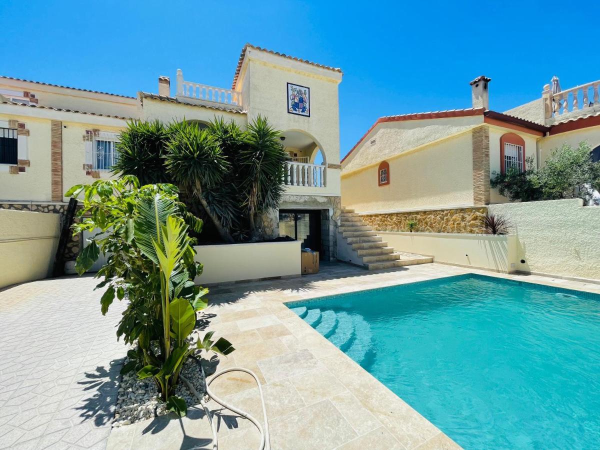 Casa Azure Villa กราน อาลากันต์ ภายนอก รูปภาพ