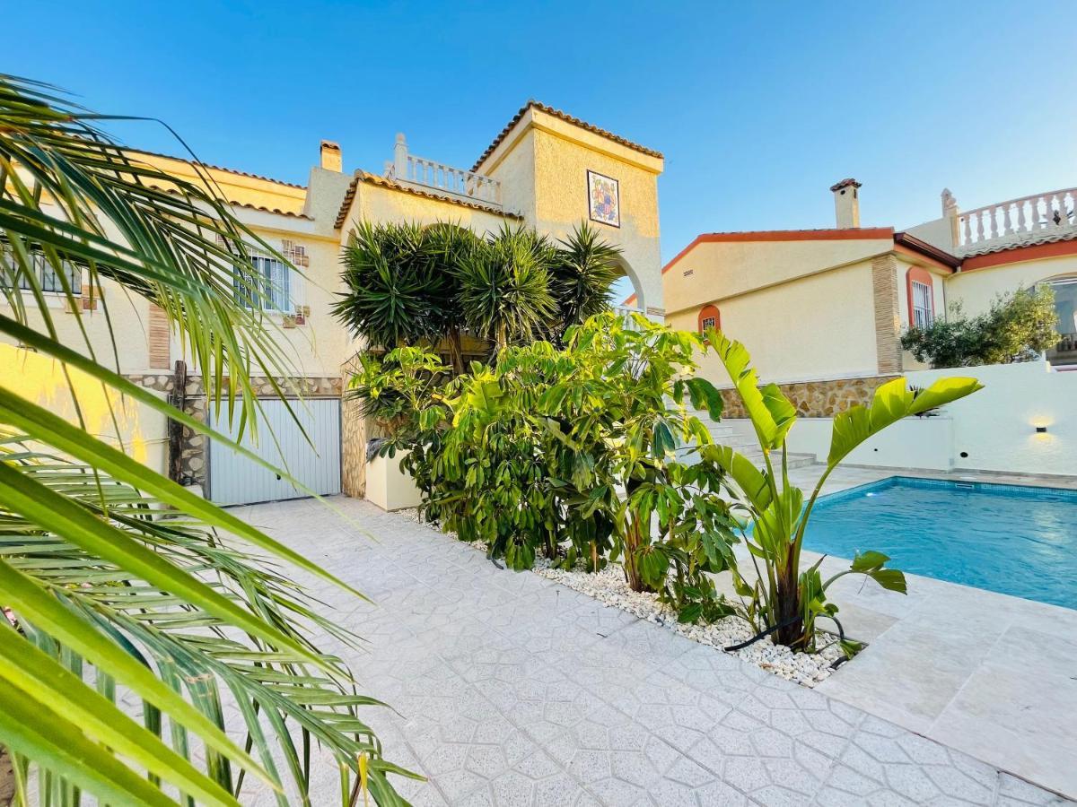 Casa Azure Villa กราน อาลากันต์ ภายนอก รูปภาพ