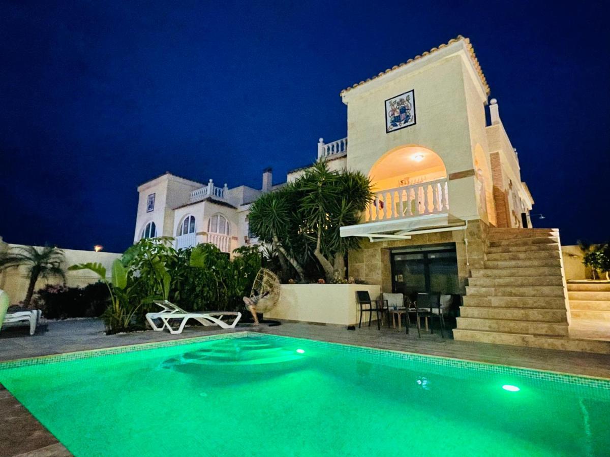 Casa Azure Villa กราน อาลากันต์ ภายนอก รูปภาพ